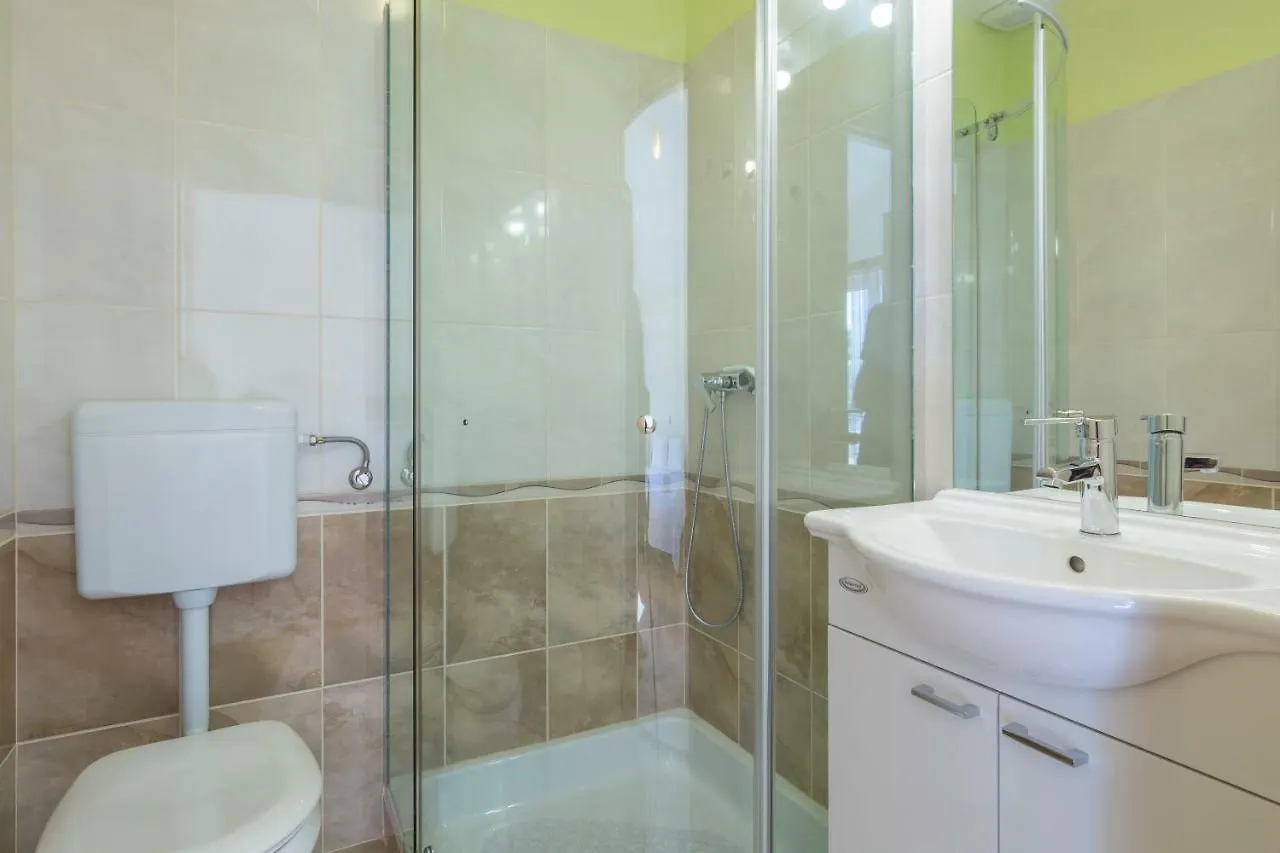 Holiday Home Matela Zadar Kroatien